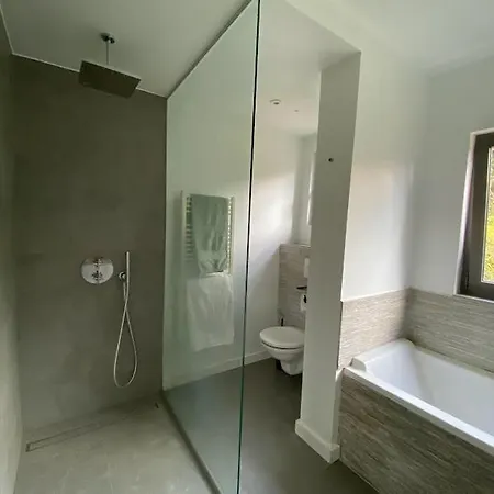 ヴィラ Villa: Piscine, Proche Centre &