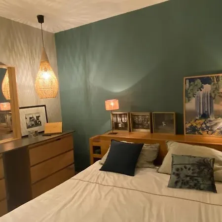 Villa: Piscine, Proche Centre &