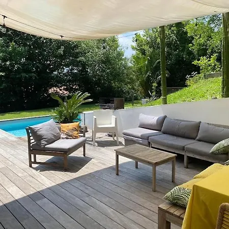 Villa: Piscine, Proche Centre & ヴィラ